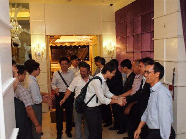 P9273704 (Large)